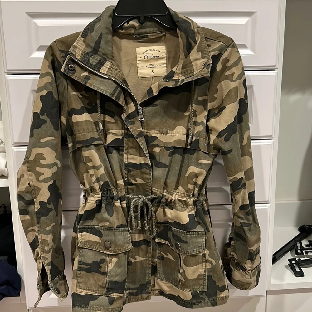Camo print jacket - Picture 1 of 3